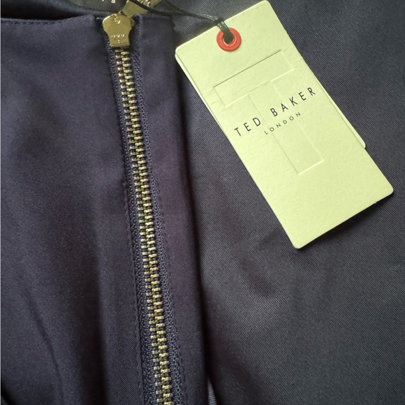 NWT Ted Baker v-neck midi dress - Picture 4 of 6